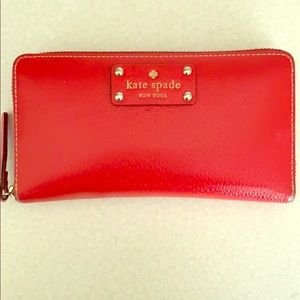 Kate Spade Neda Wellesley Leather Wallet in Red